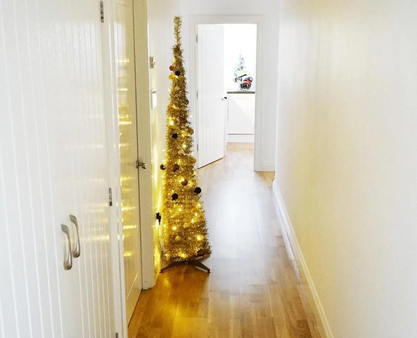 Bedroom 1, Queens Road London Homestay